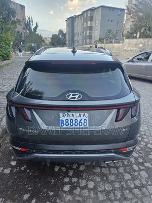 Hyundai Tucson SE 2022 Gray
