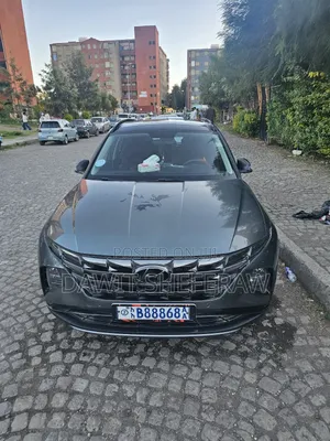Hyundai Tucson SE 2022 Gray