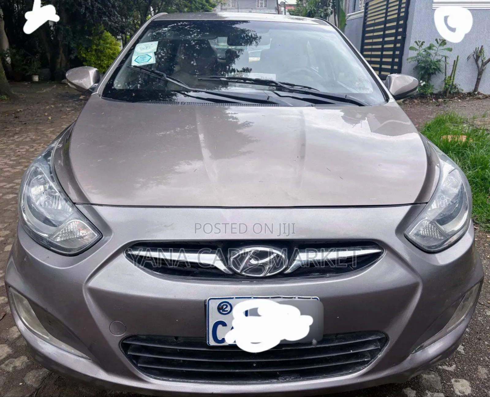 Hyundai Accent 2012