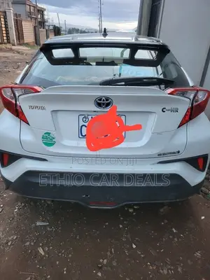 Toyota C-HR 2023 White