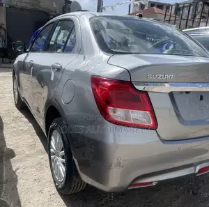 Suzuki Dzire 2022 Gray