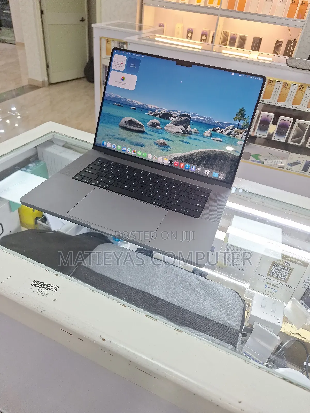 New Laptop Apple MacBook Pro 2021 M1 32GB Apple M1 Max SSD 1T
