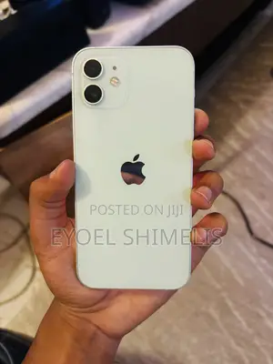 Apple iPhone 12 64 GB