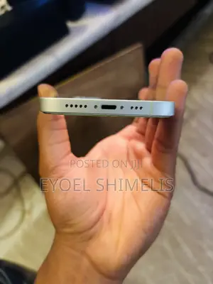 Apple iPhone 12 64 GB