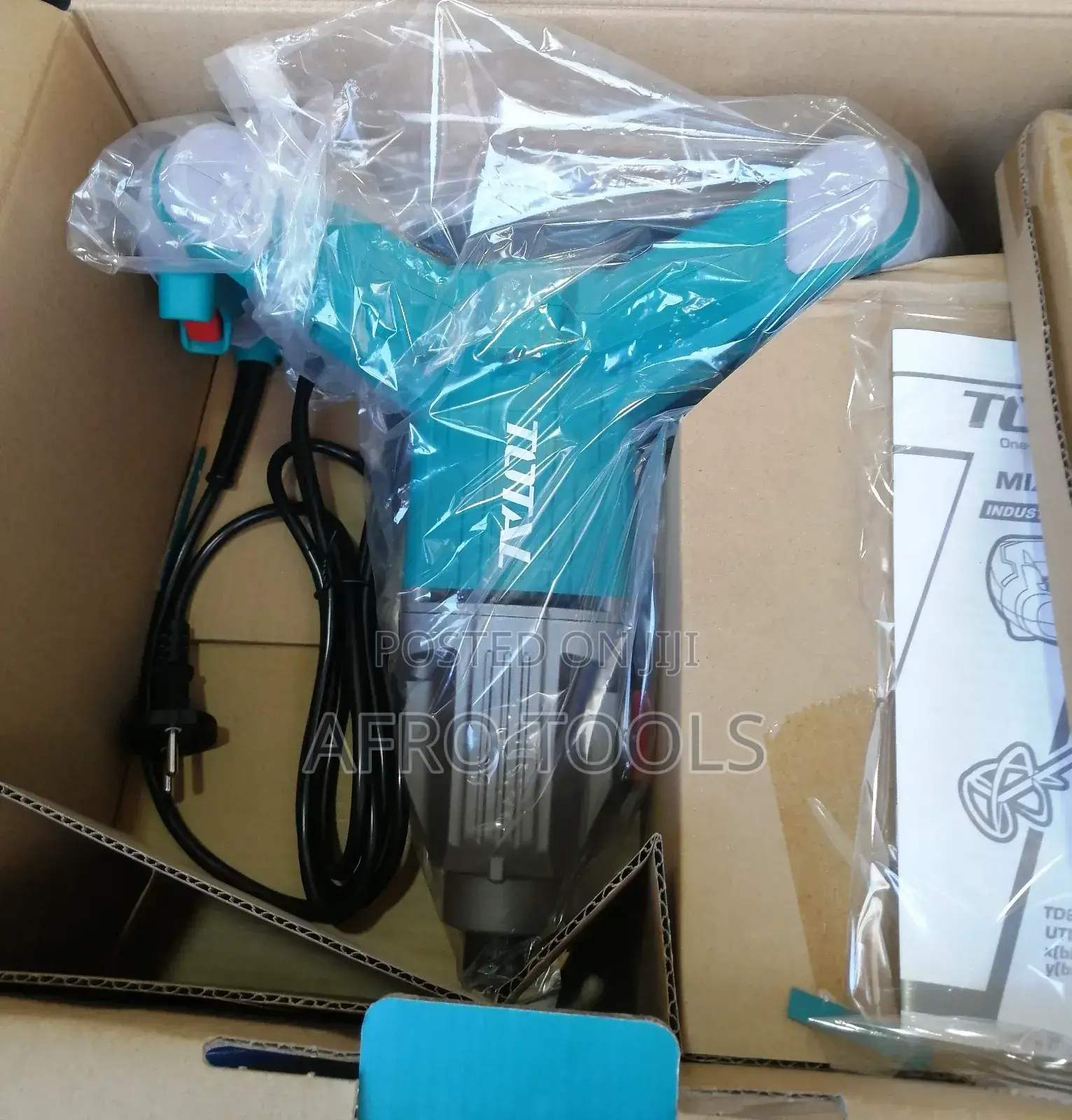 Total 1400w Electrical Mixer