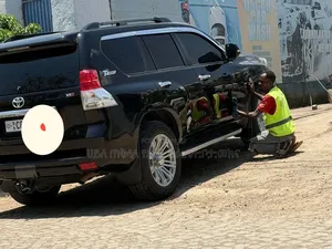 Toyota Land Cruiser Prado 2014 Matt Black