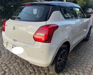 Suzuki Swift 2021 Off white