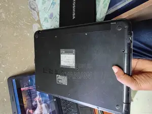 Laptop Toshiba Satellite C55 4GB Intel Core i5 SSD 500GB