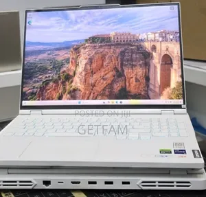 New Laptop Lenovo Legion Y740 16GB AMD Ryzen 7 SSD 1T