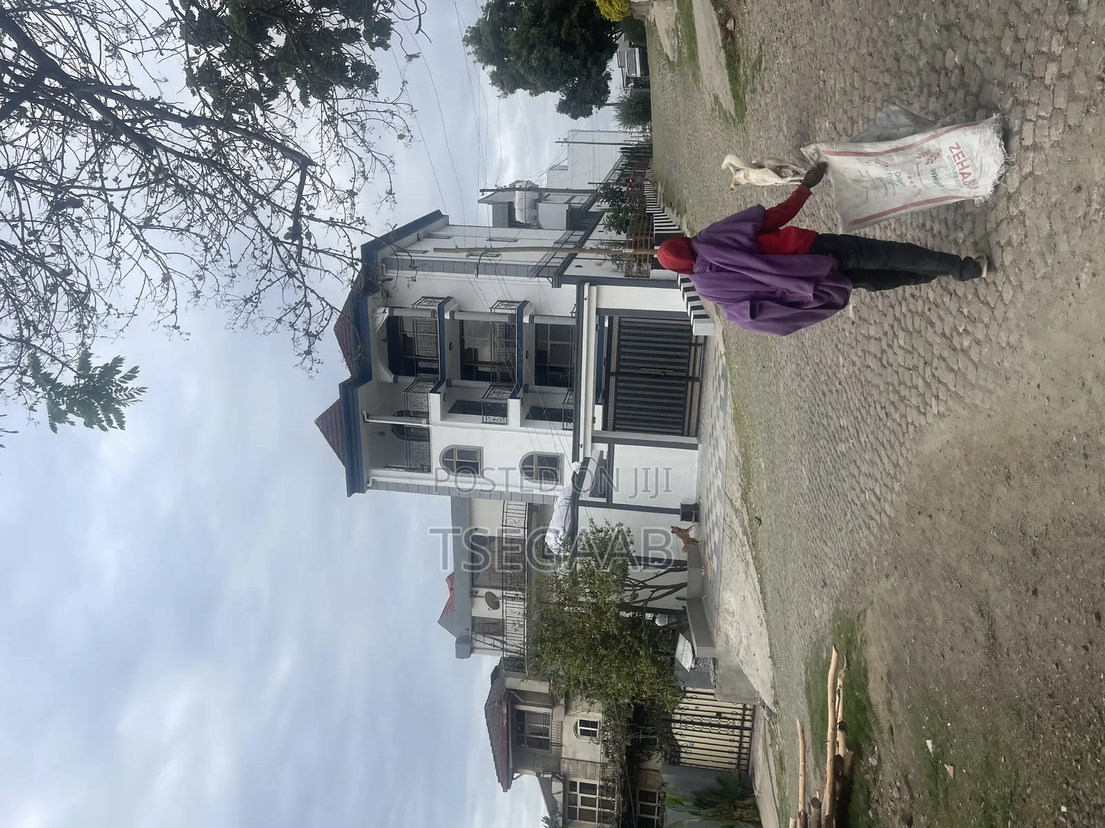 5bdrm Duplex in Kolfe Keranio for rent