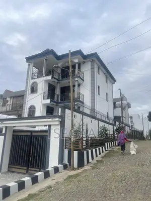 5bdrm Duplex in Kolfe Keranio for rent