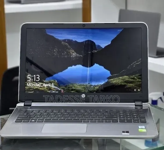 New Laptop HP Pavilion 15 8GB Intel Core i5 HDD 1T