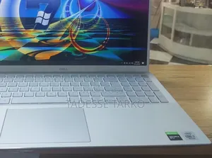 New Laptop Dell 16GB Intel Core i7 SSD 512GB
