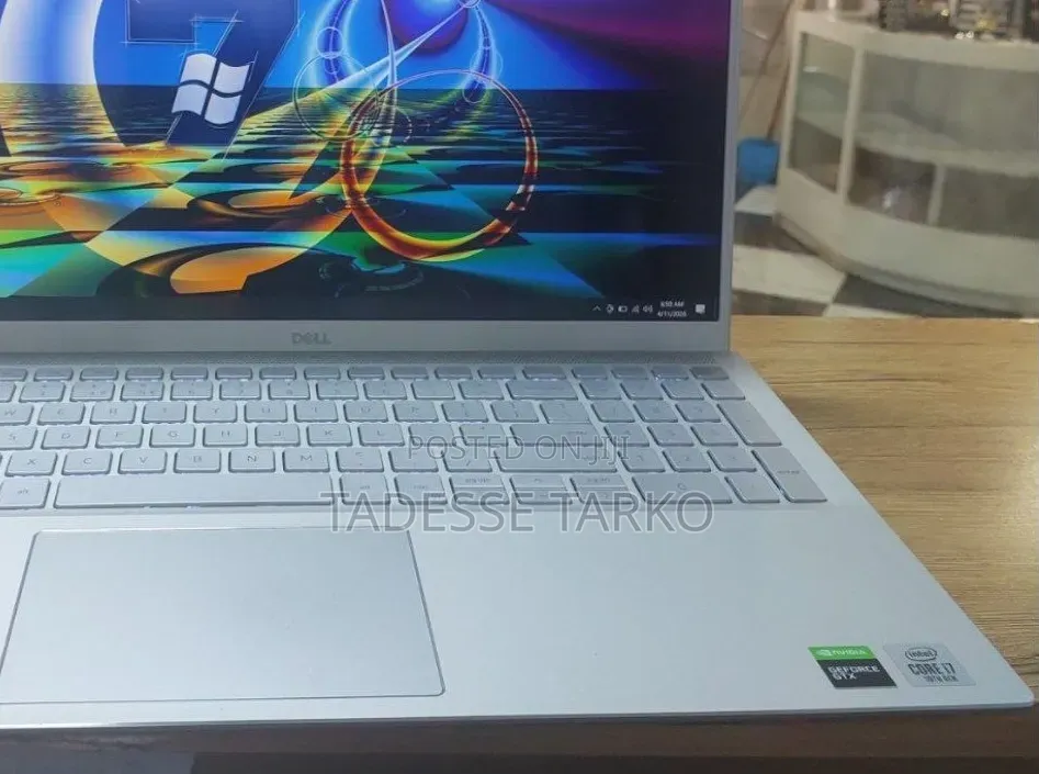 New Laptop Dell 16GB Intel Core i7 SSD 512GB
