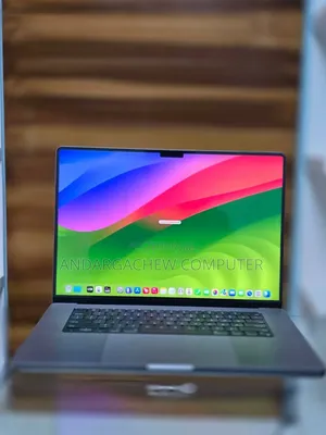 New Laptop Apple MacBook Pro M1 32GB Apple M1 Max SSD 512GB