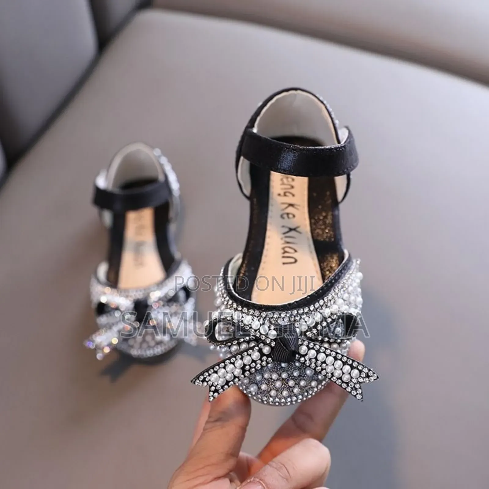 Mk- 0553 Girls Pearl Decor Princess Sandals