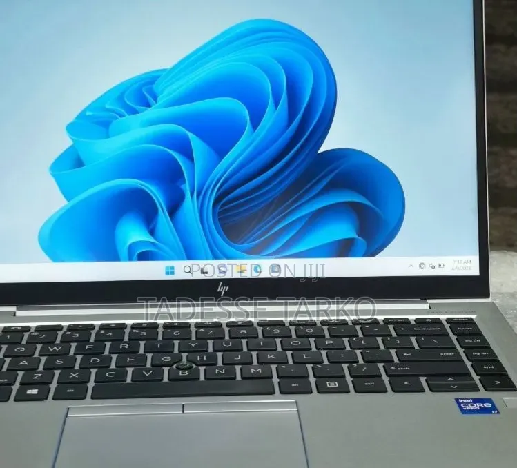 New Laptop HP EliteBook 840 G8 16GB Intel Core i7 SSD 512GB
