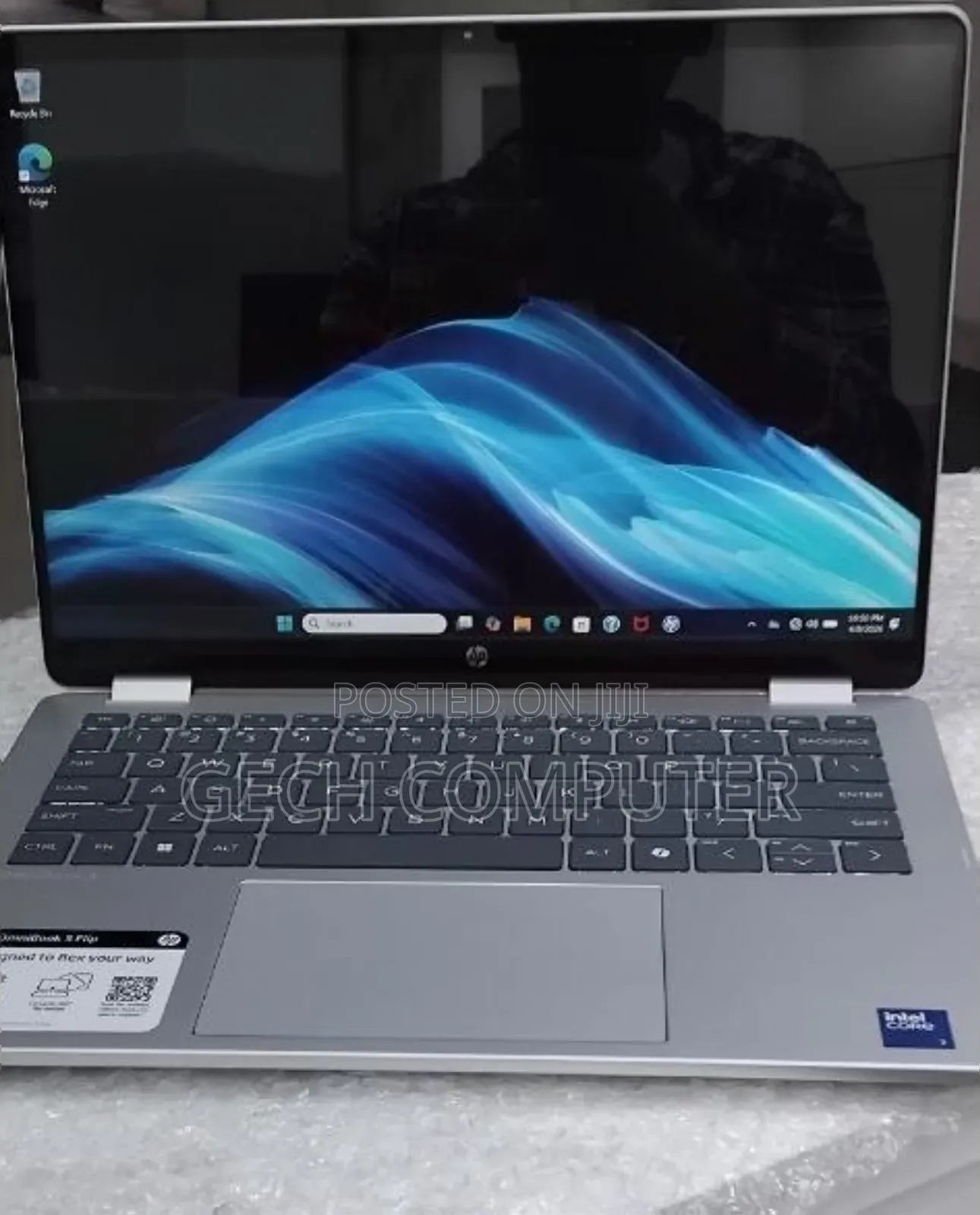 New Laptop HP OmniBook 5 Flip 16GB Intel Core i7 SSD 512GB