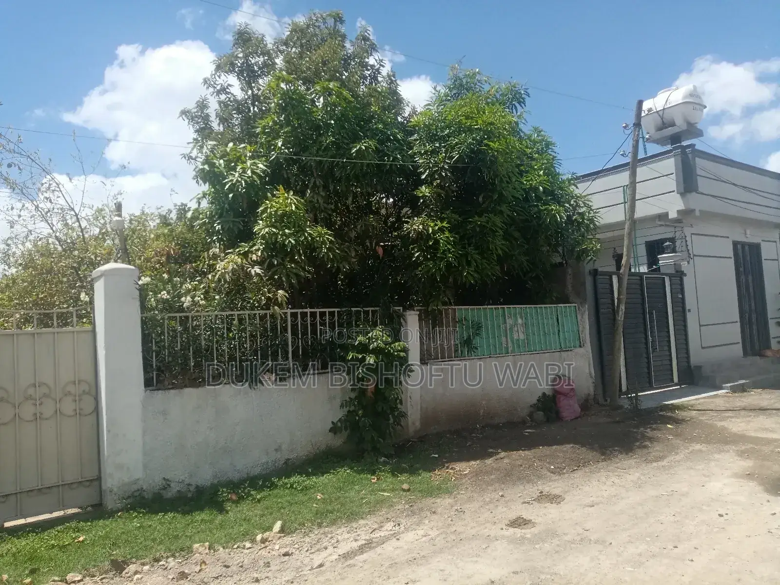 Furnished 7bdrm House in Dukam, East Shewa for sale