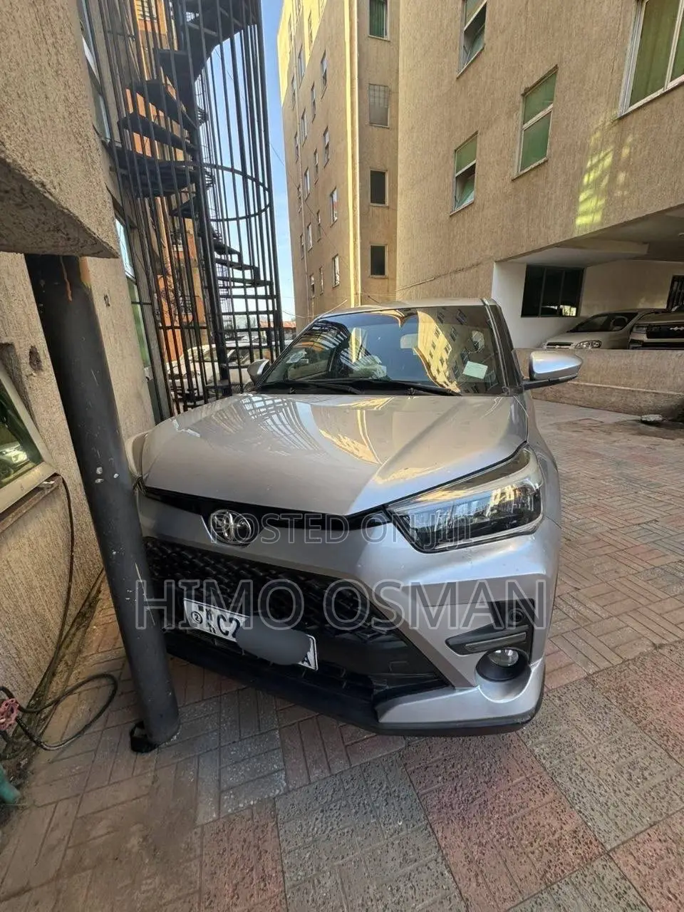 Toyota Raize 1.0 AWD 2022 Silver