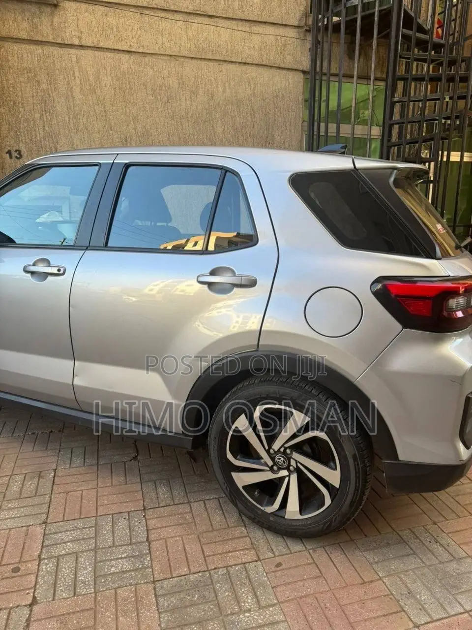 Toyota Raize 1.0 AWD 2022 Silver