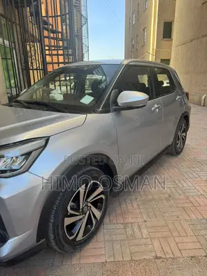 Toyota Raize 1.0 AWD 2022 Silver