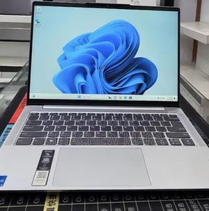 New Laptop Lenovo Ideapad 3 16GB Intel Core i5 SSD 512GB