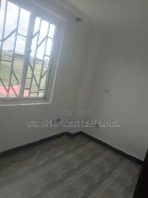 3bdrm Condo in አያት, Yeka for rent