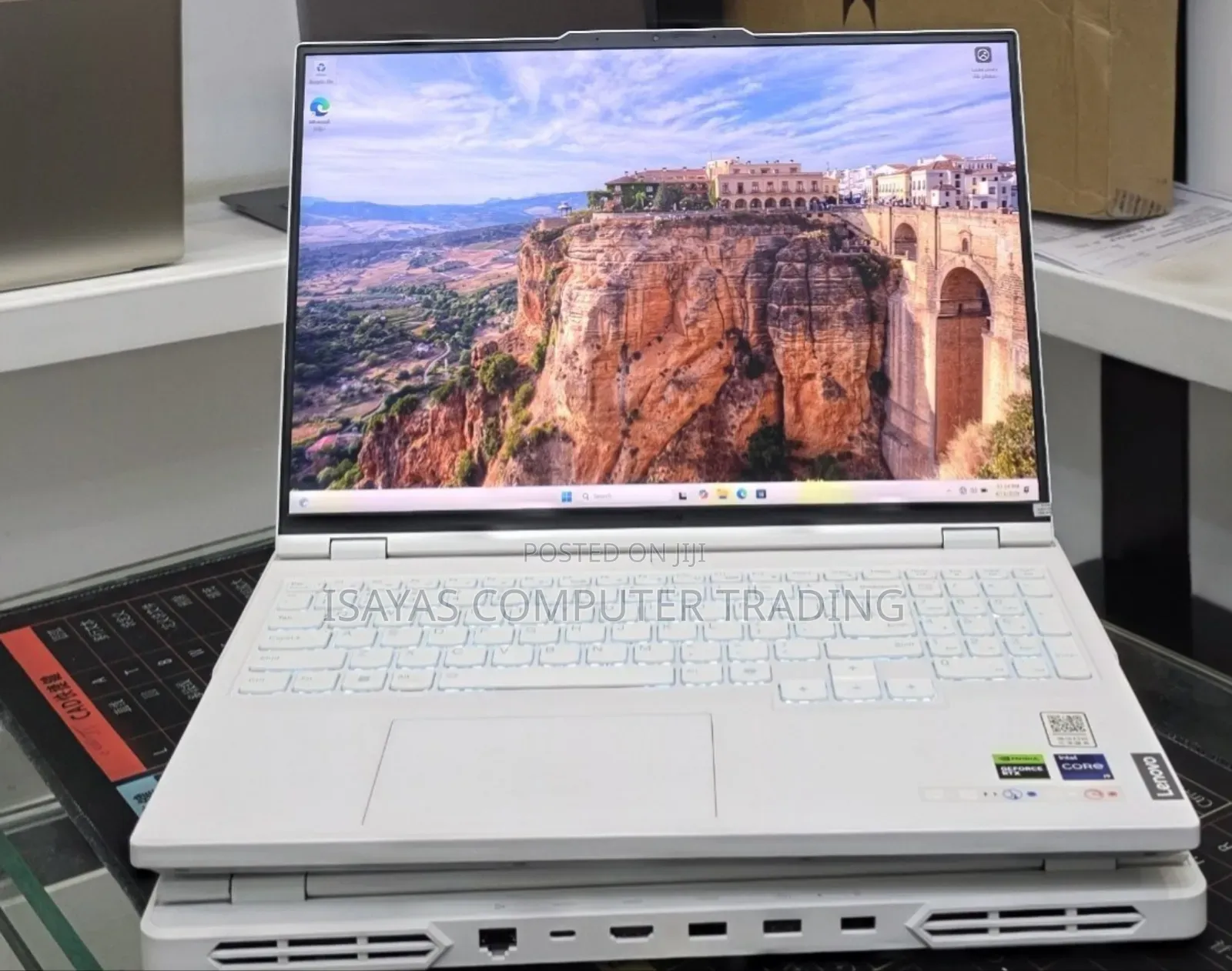 New Laptop Lenovo 16GB Intel Core i9 SSD 1T
