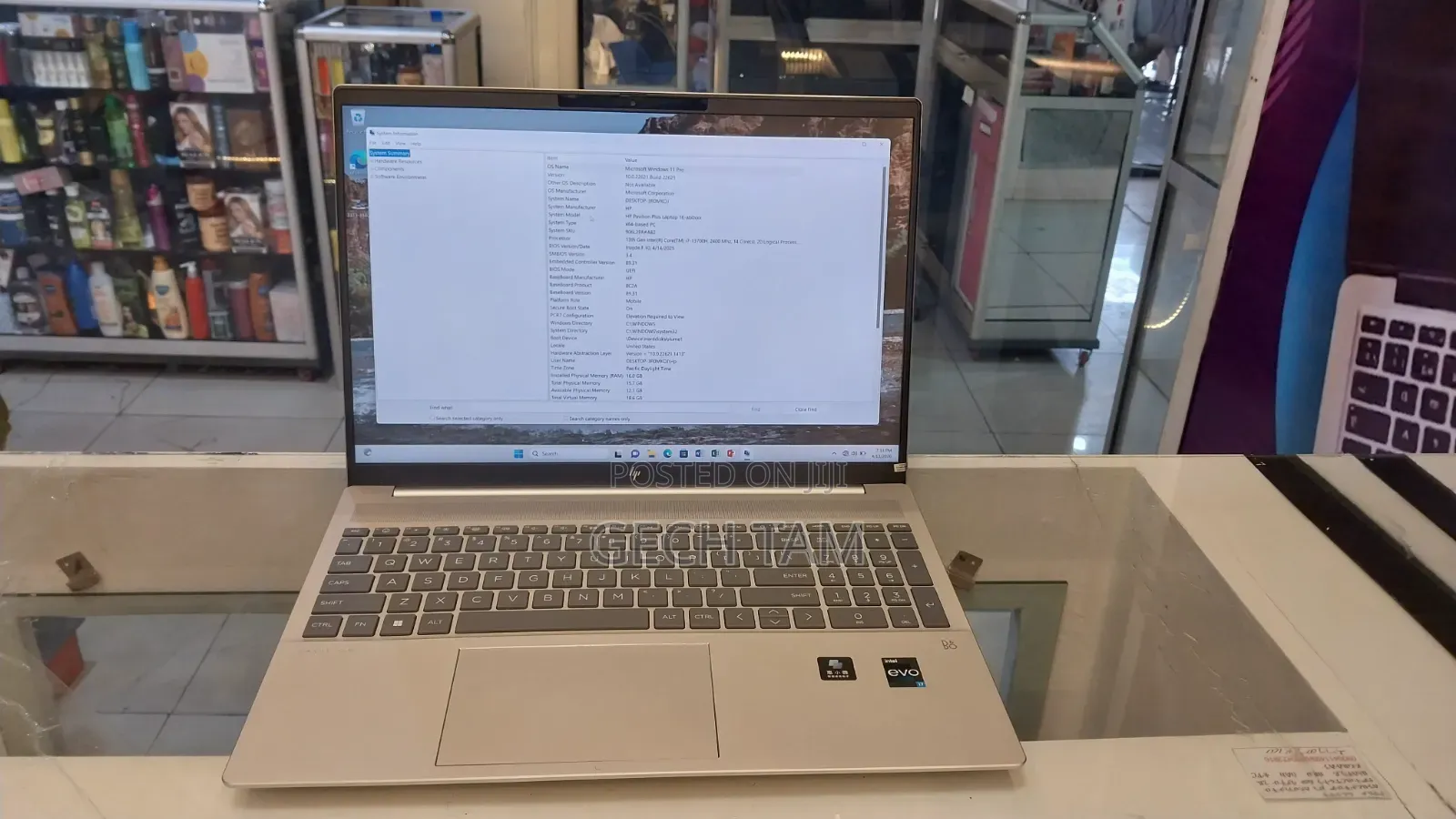 New Laptop HP Pavilion 15-eh0050wm 16GB Intel Core i7 SSD 1T