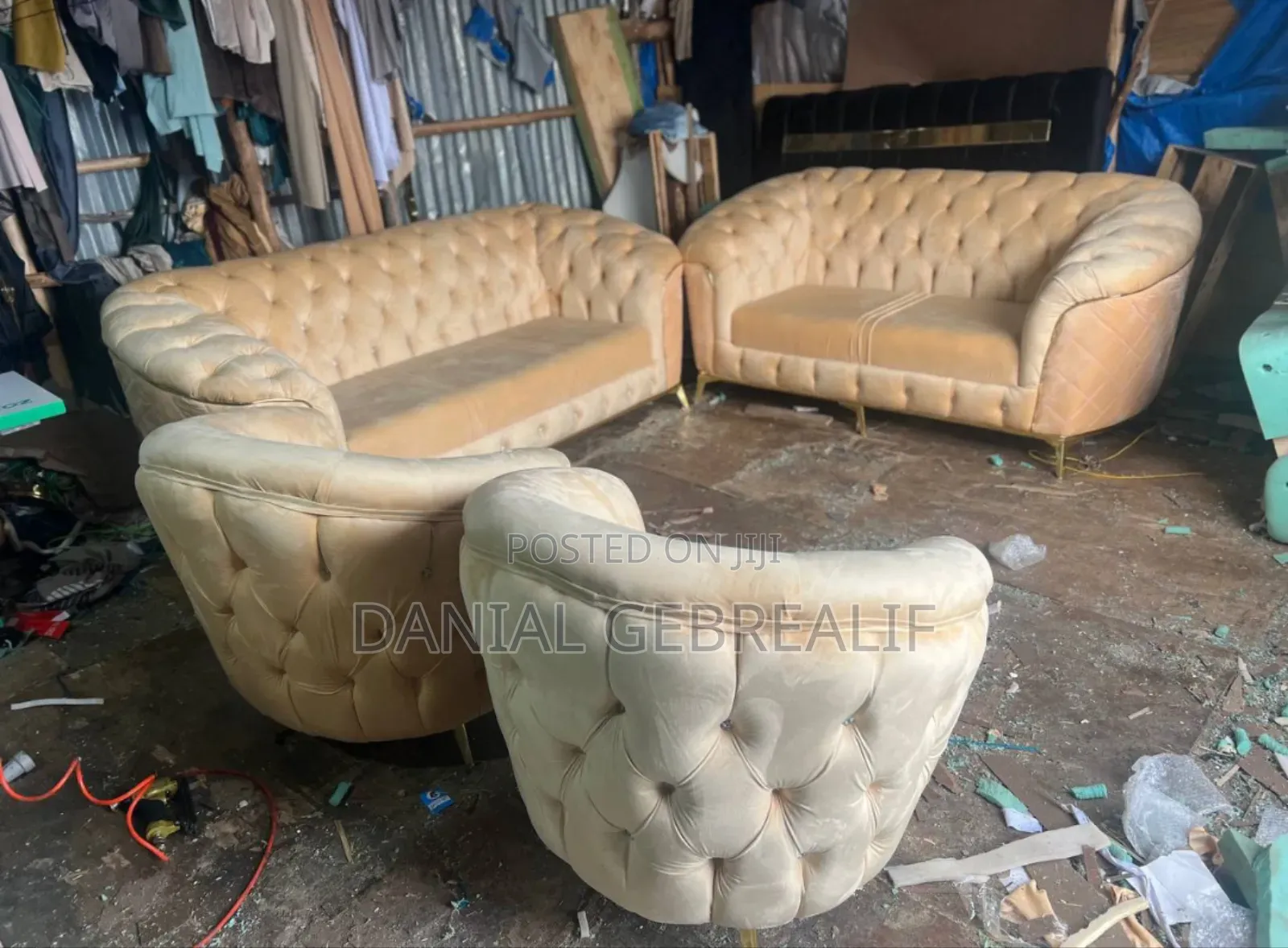 Sofa Code 456
