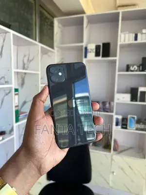 New Apple iPhone 11 128 GB Black