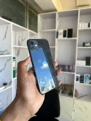 New Apple iPhone 11 128 GB Black