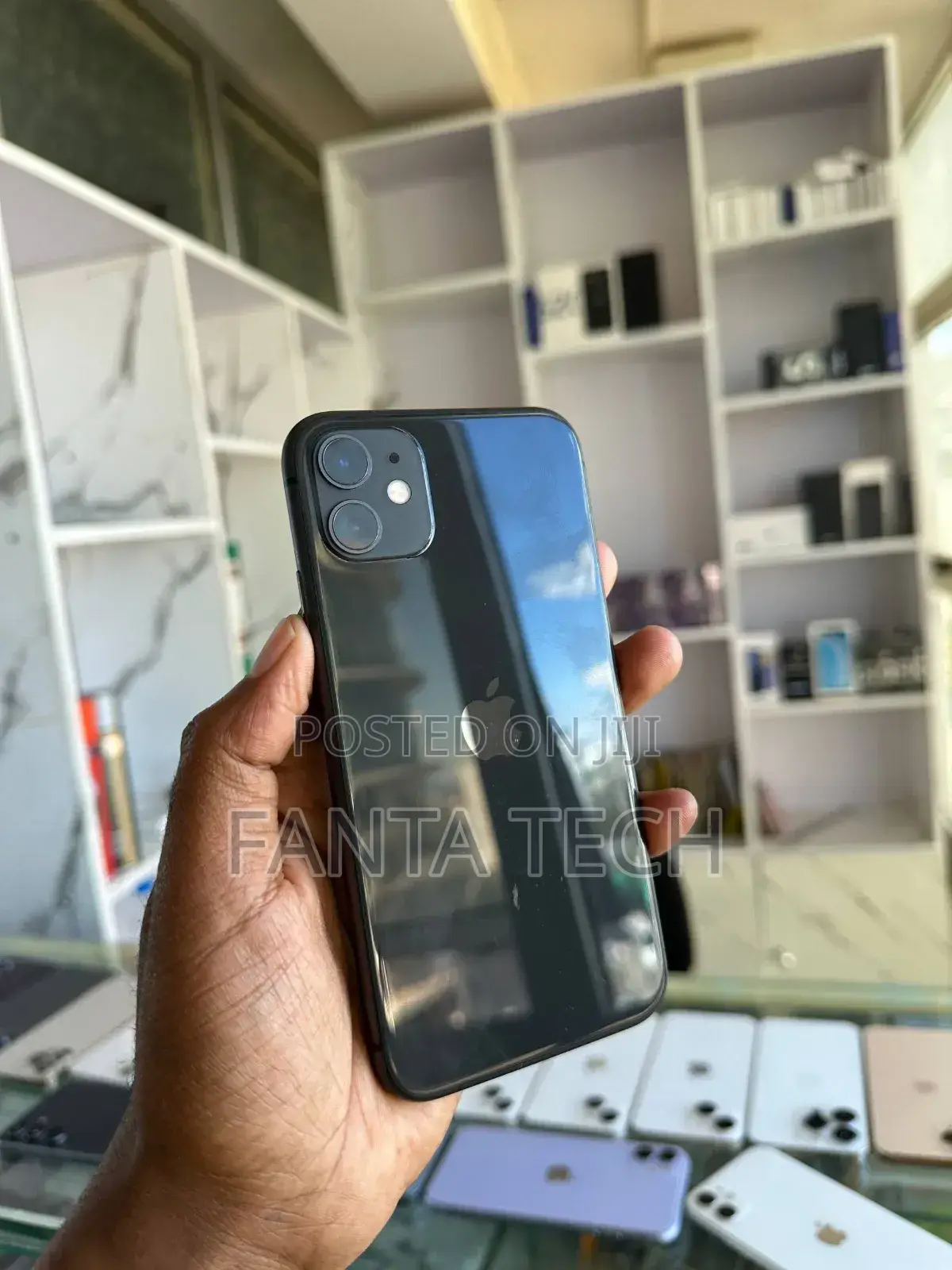 New Apple iPhone 11 128 GB Black