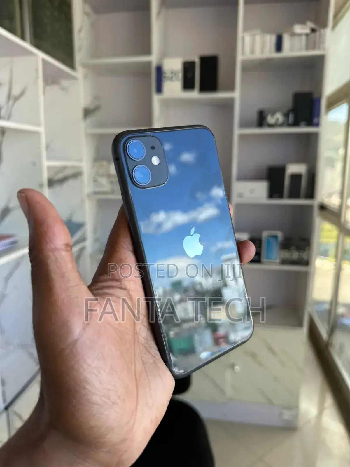 New Apple iPhone 11 128 GB Black