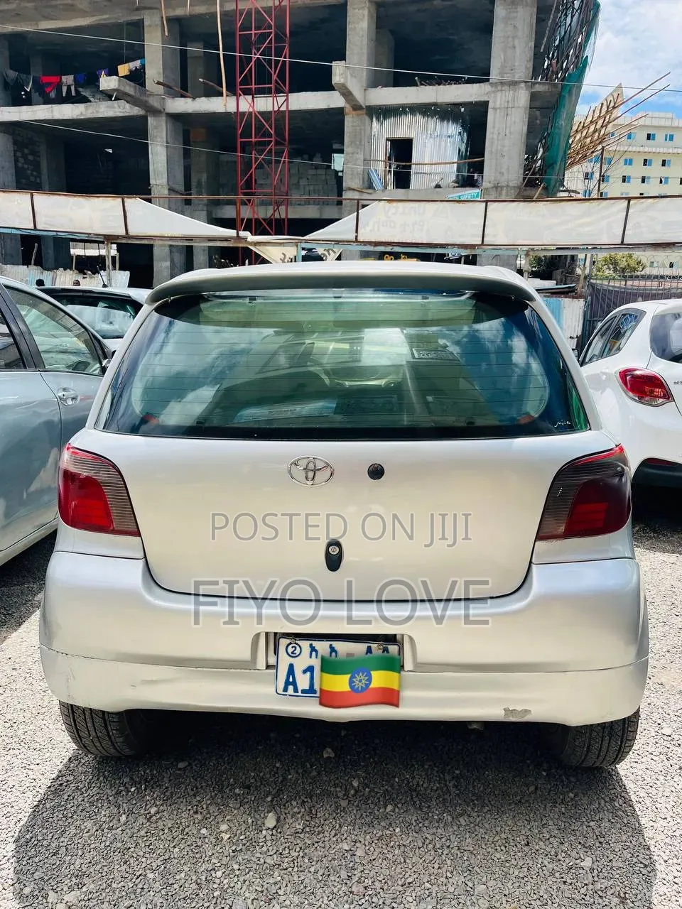 Toyota Vitz 2001 Silver