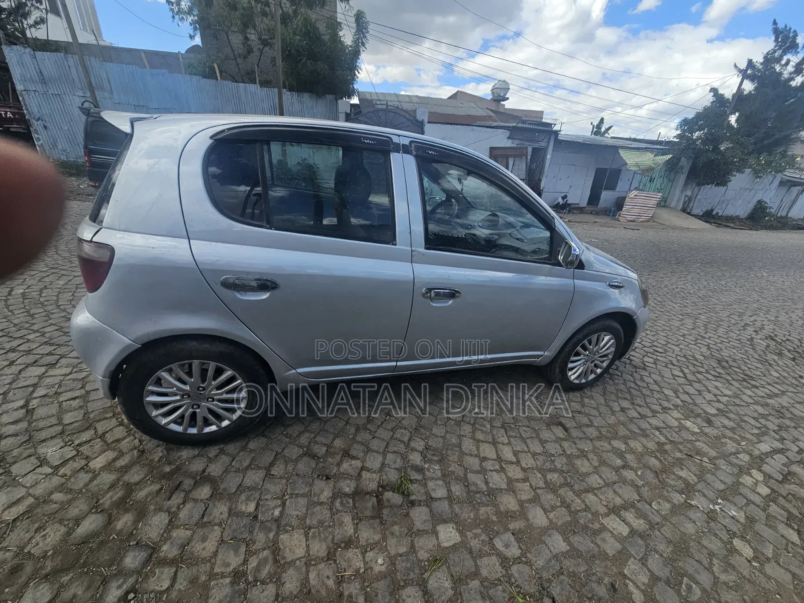 Toyota Vitz 1.0 FWD 3dr 2000 Silver