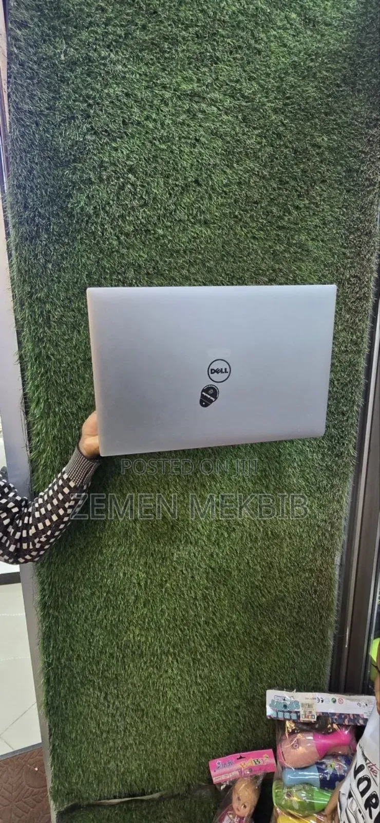 New Laptop Dell Precision 5520 16GB Intel Core i7 SSD 512GB
