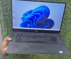 New Laptop Dell Precision 5520 16GB Intel Core i7 SSD 512GB