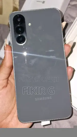 New Samsung Galaxy A56 256 GB Gray