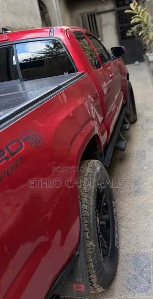 Toyota Tacoma 2018 Red