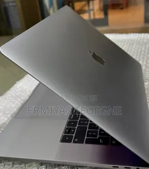 New Laptop Apple MacBook Pro M1 16GB Intel Core i7 SSD 512GB