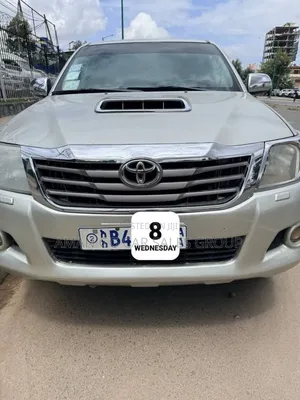 Toyota Hilux 2014 Silver