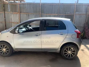 Toyota Yaris 2007 Gray