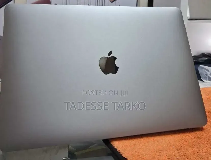 New Laptop Apple MacBook Air 2020 M1 8GB Apple M1 SSD 256GB