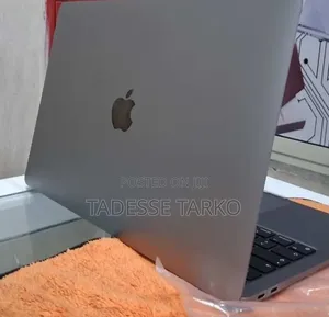 New Laptop Apple MacBook Air 2020 M1 8GB Apple M1 SSD 256GB