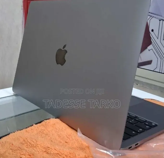 New Laptop Apple MacBook Air 2020 M1 8GB Apple M1 SSD 256GB