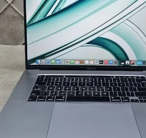 New Laptop Apple MacBook Pro 2019 32GB Intel Core i9 SSD 1T