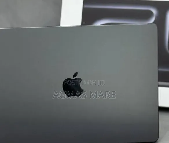 New Laptop Apple MacBook Pro 2025 M5 14-inch 16GB Apple M5 SSD 512GB