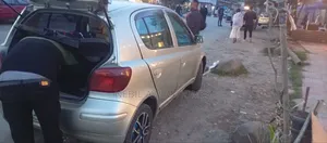 Toyota Vitz 1.0 FWD 3dr 2002 Gold